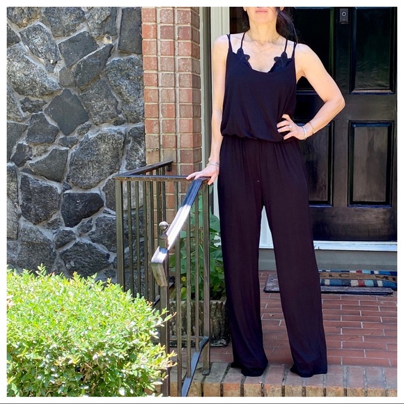 BLACK WIDE LEG TANK JUMPSUIT - Picture 4 of 11